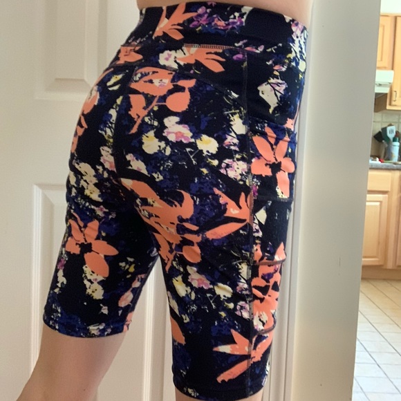 POP Fit Stella Floral Bike short - Picture 3 of 13